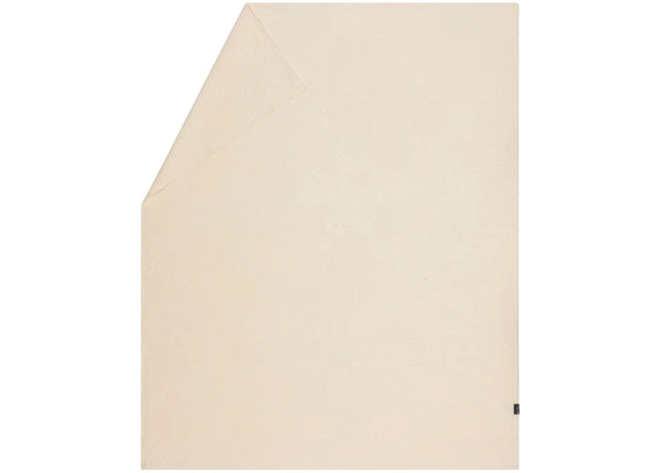 Teddy - David Fussennegger Throw