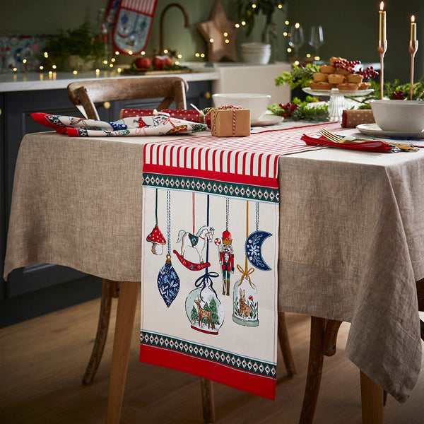 Ulster Weavers Christmas Table Runner