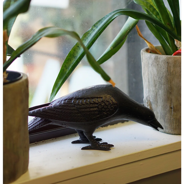 Cast Iron Crow "Head Down"